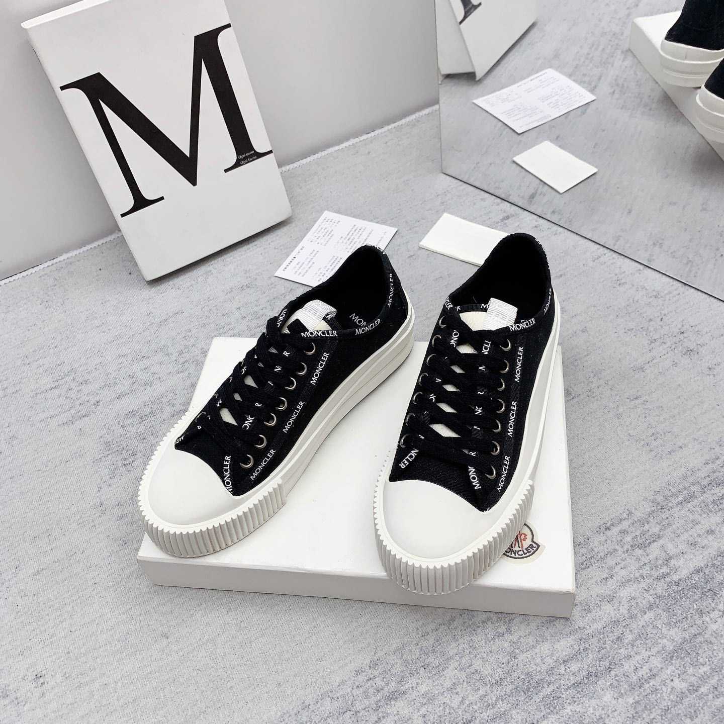 Moncler Glissiere Low-Top Sneakers - 