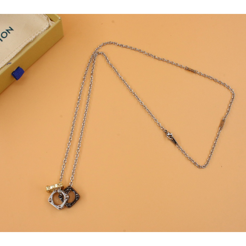 Louis Vuitton Monogram Bold Necklace    M00675 - 