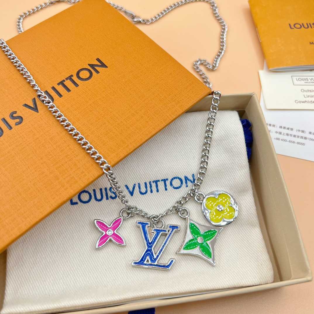 Louis Vuitton LV Instinct Necklace     M01125 - 