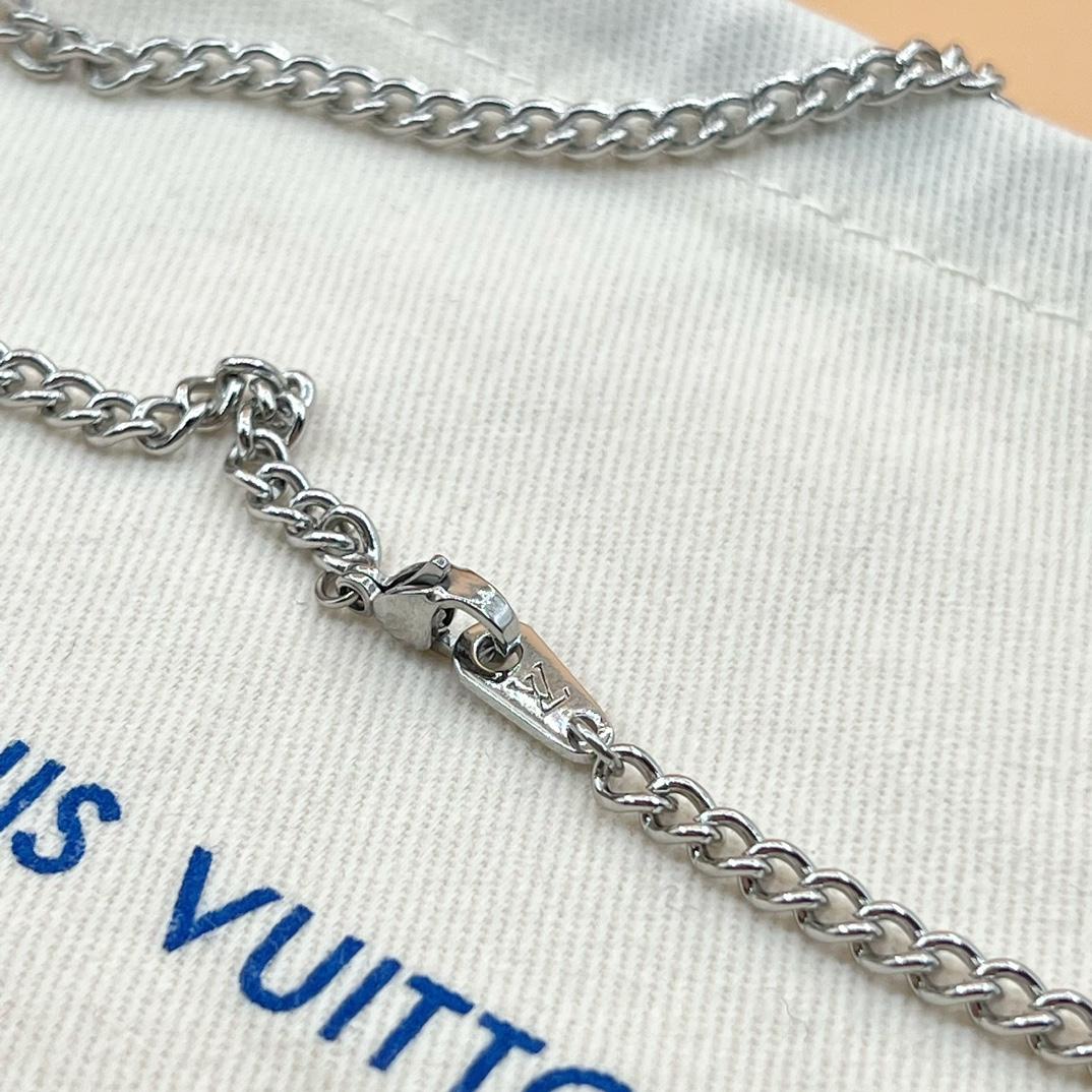 Louis Vuitton LV Instinct Necklace     M01125 - 