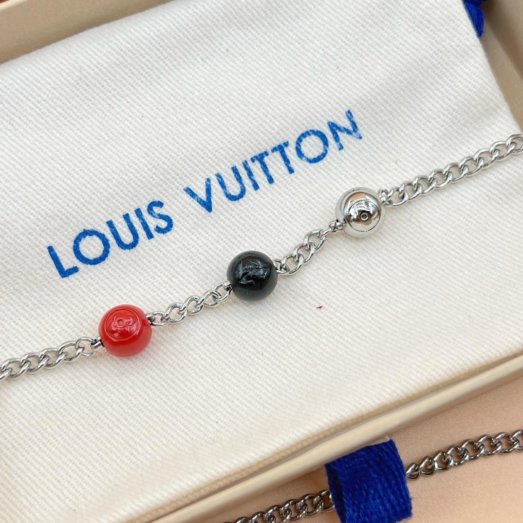 Louis Vuitton LV x YK LV Infinity Dots Pendant     M01089 - 