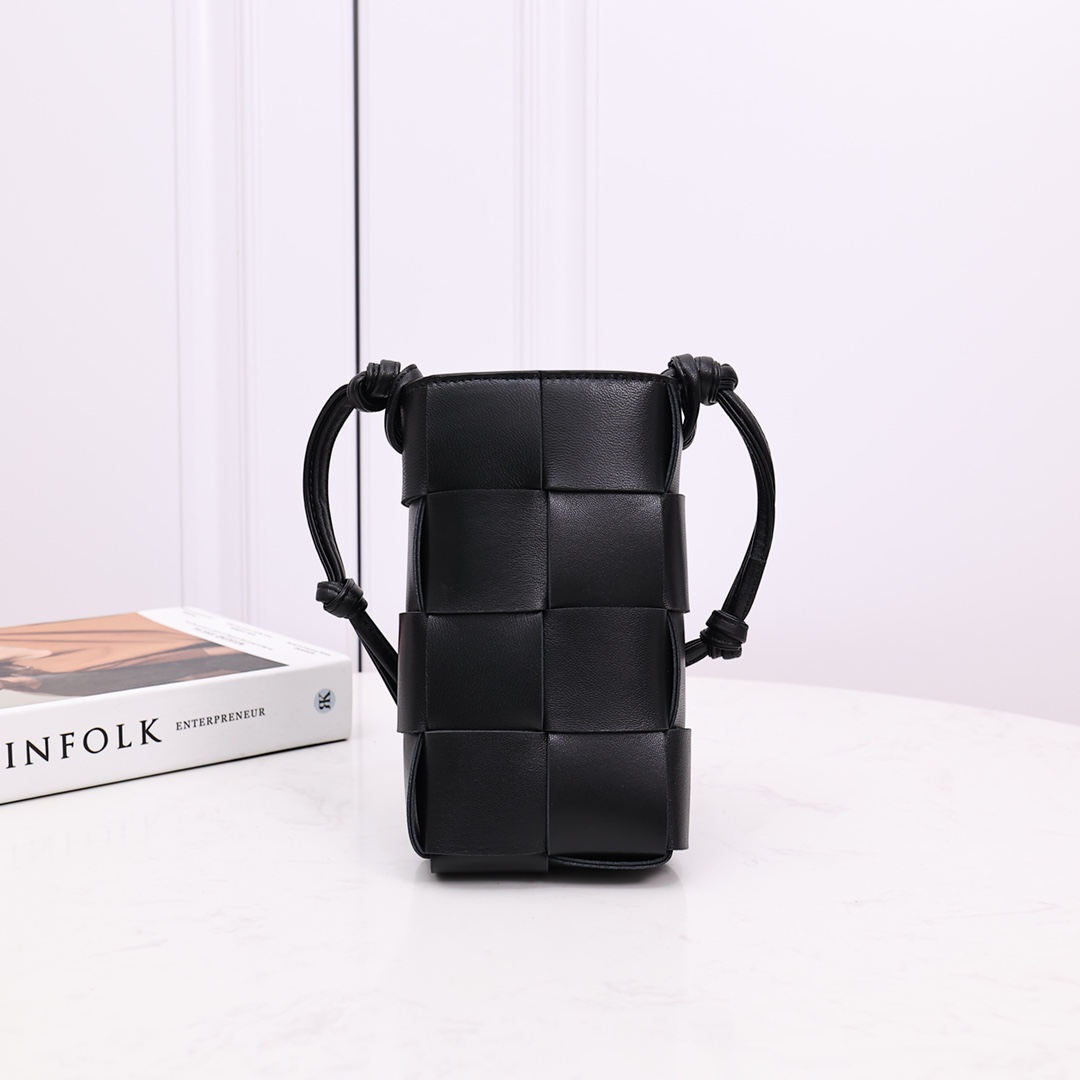 Bottega Veneta Phone Pouch - 
