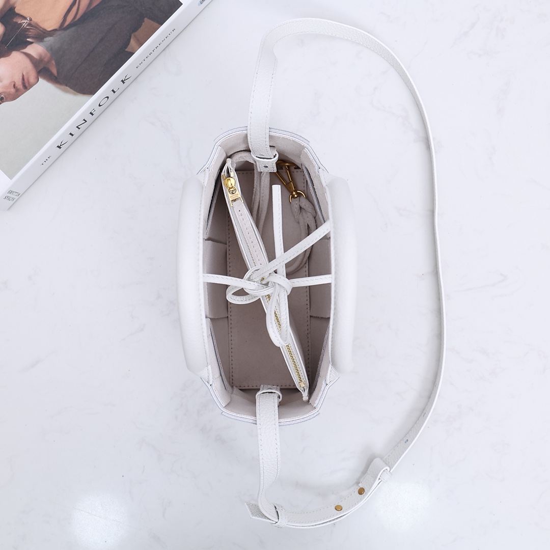 Bottega Veneta Candy Arco Tote Bag - 