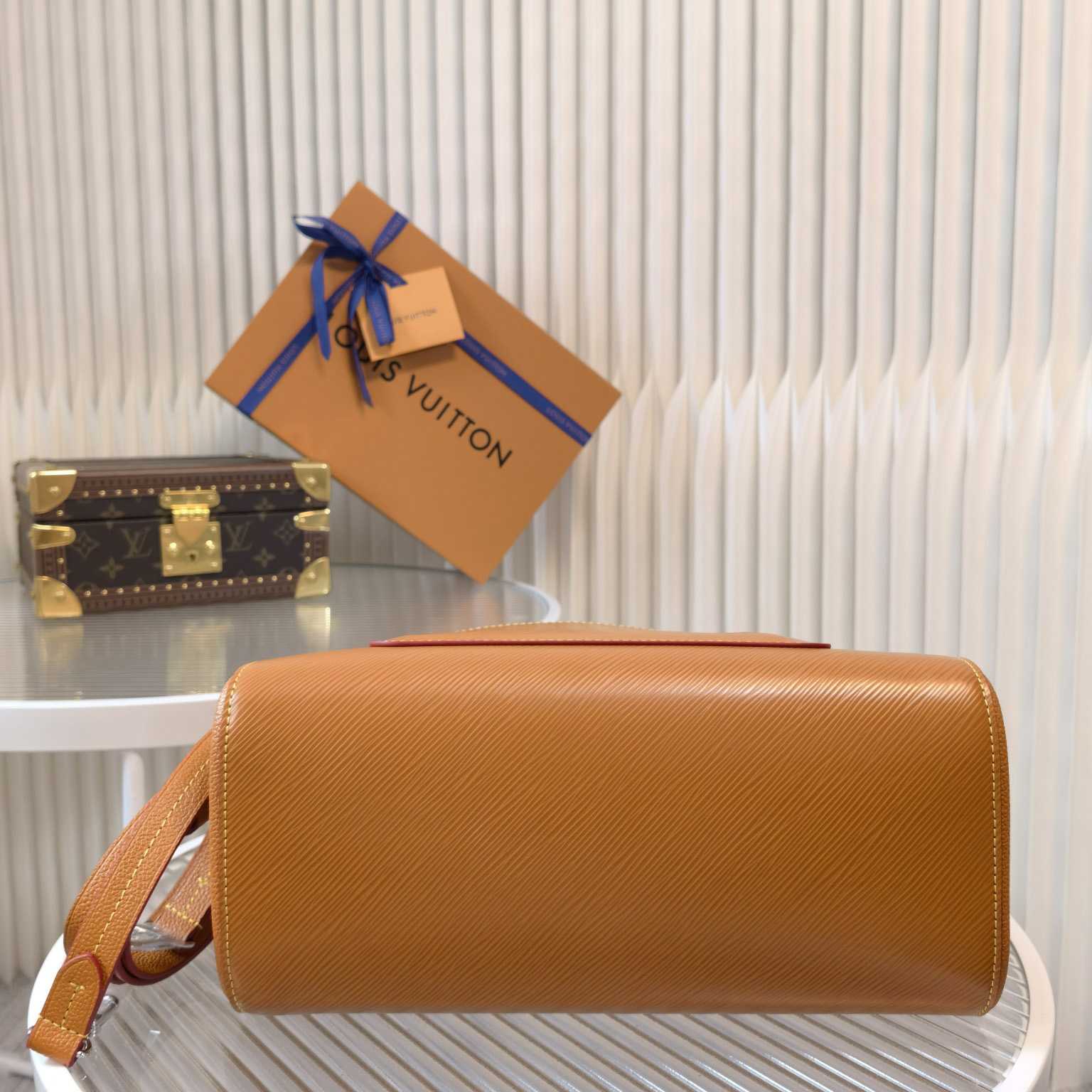 Louis Vuitton Marelle Tote MM    M59953 - 