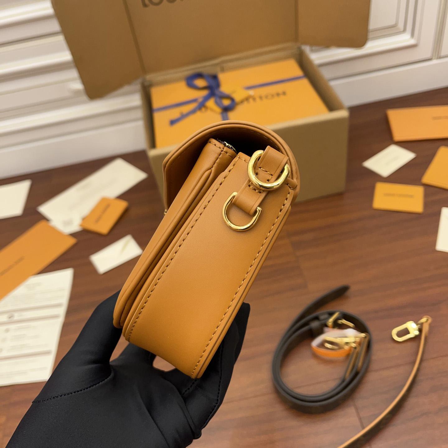 Louis Vuitton Swing   M20396 - 