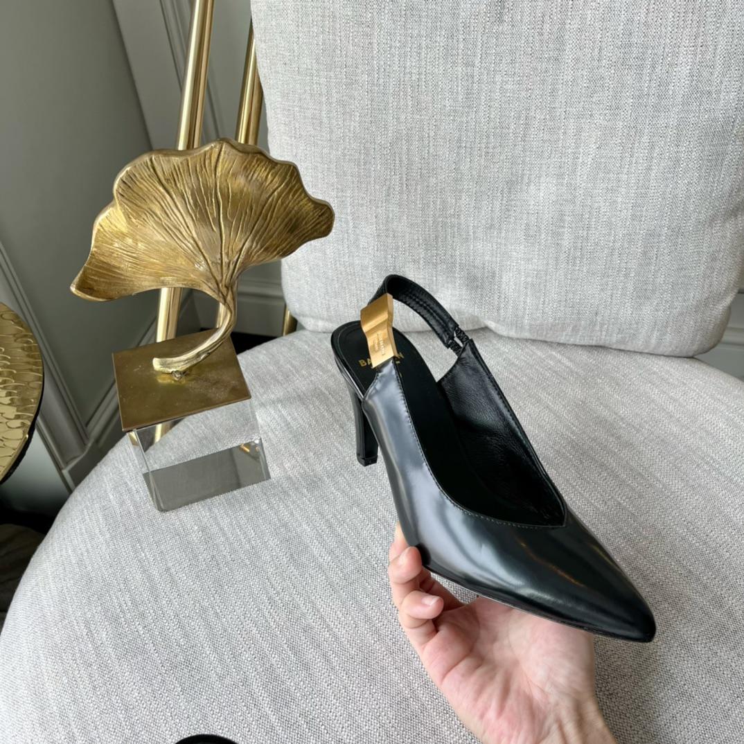 Balmain Tara Leather Pumps - DesignerGu