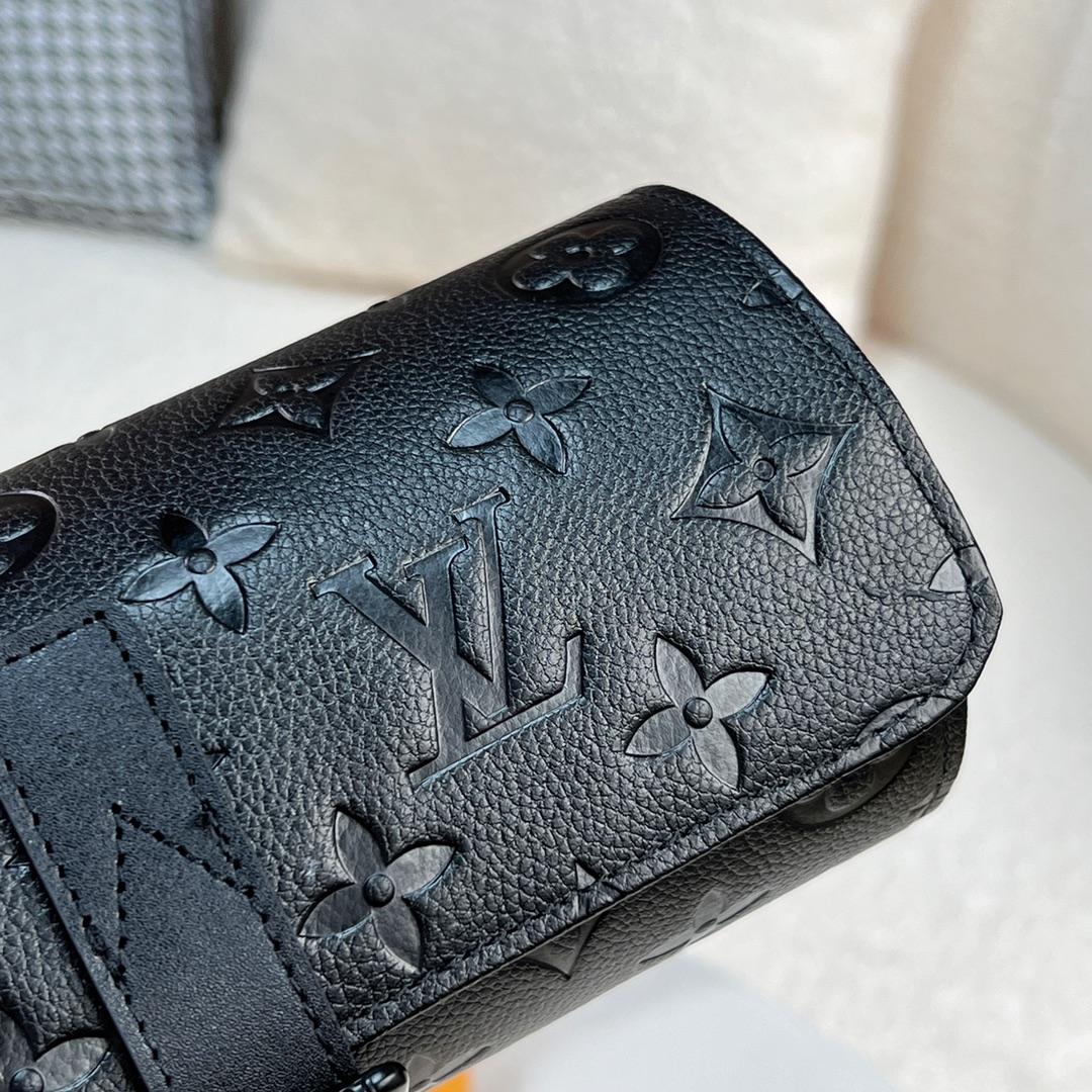 Louis Vuitton Etui 3 Montres    M10147 - 