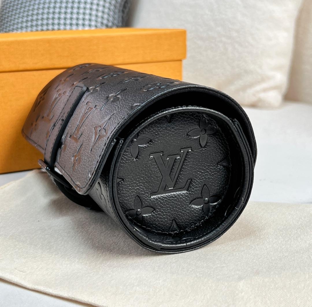 Louis Vuitton Etui 3 Montres    M10147 - 