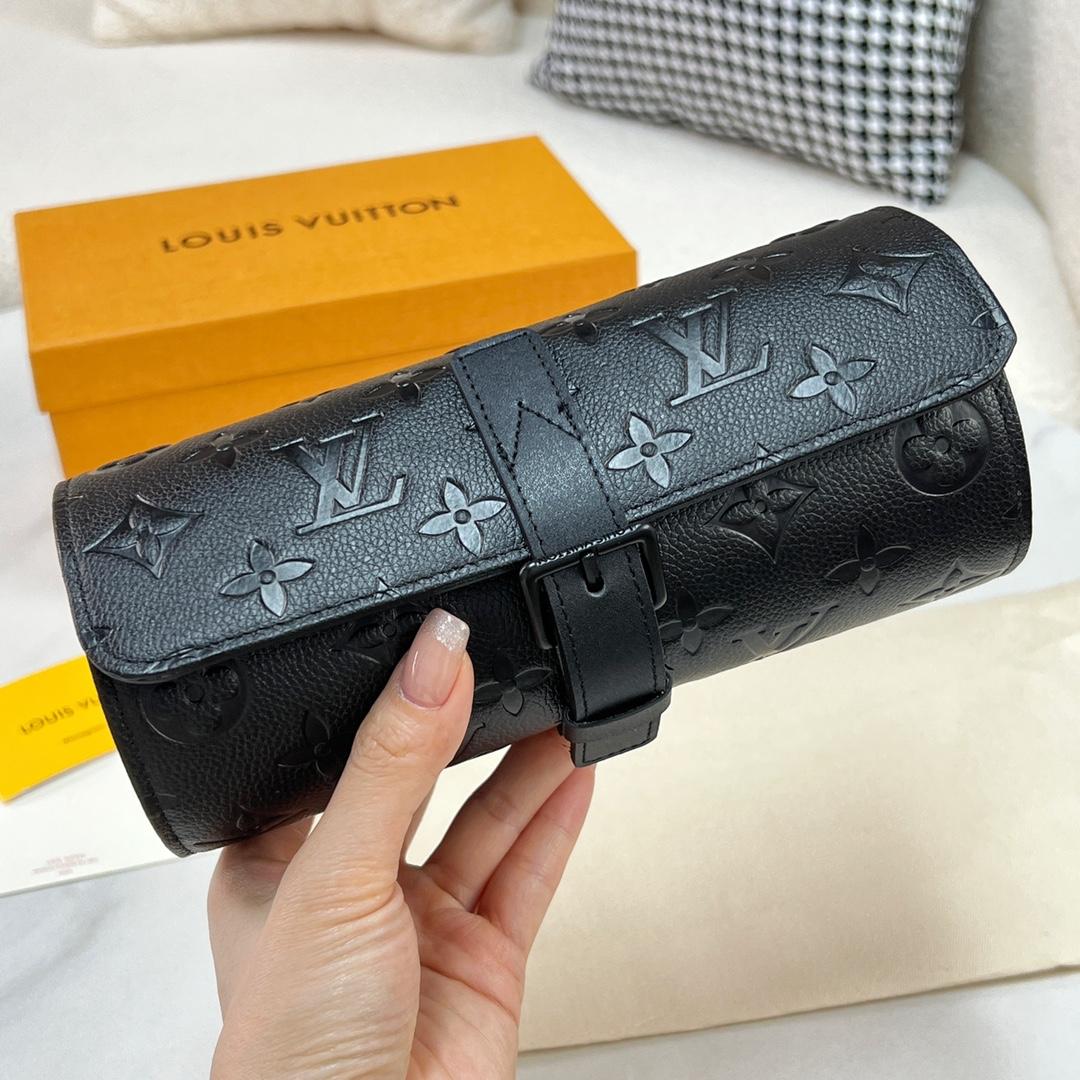 Louis Vuitton Etui 3 Montres    M10147 - 