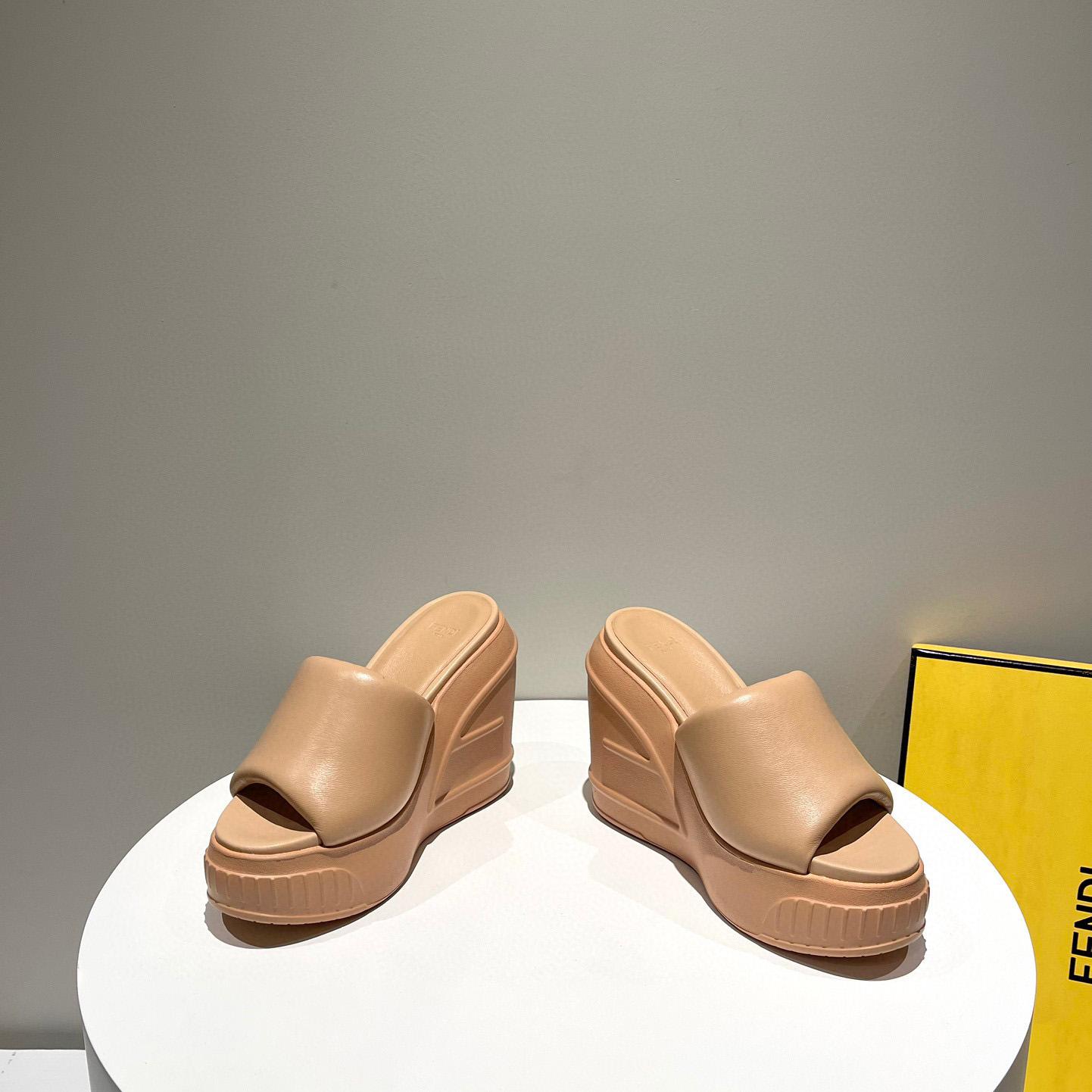 Fendi Fashion Show Beige Nappa Leather Slides - 