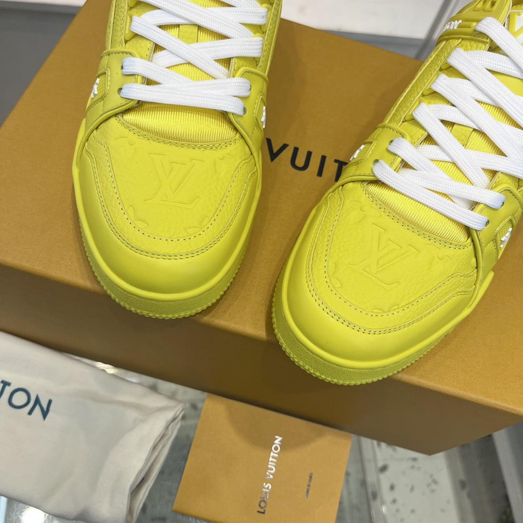 Louis Vuitton Trainer Sneaker (Upon UK Size) - 