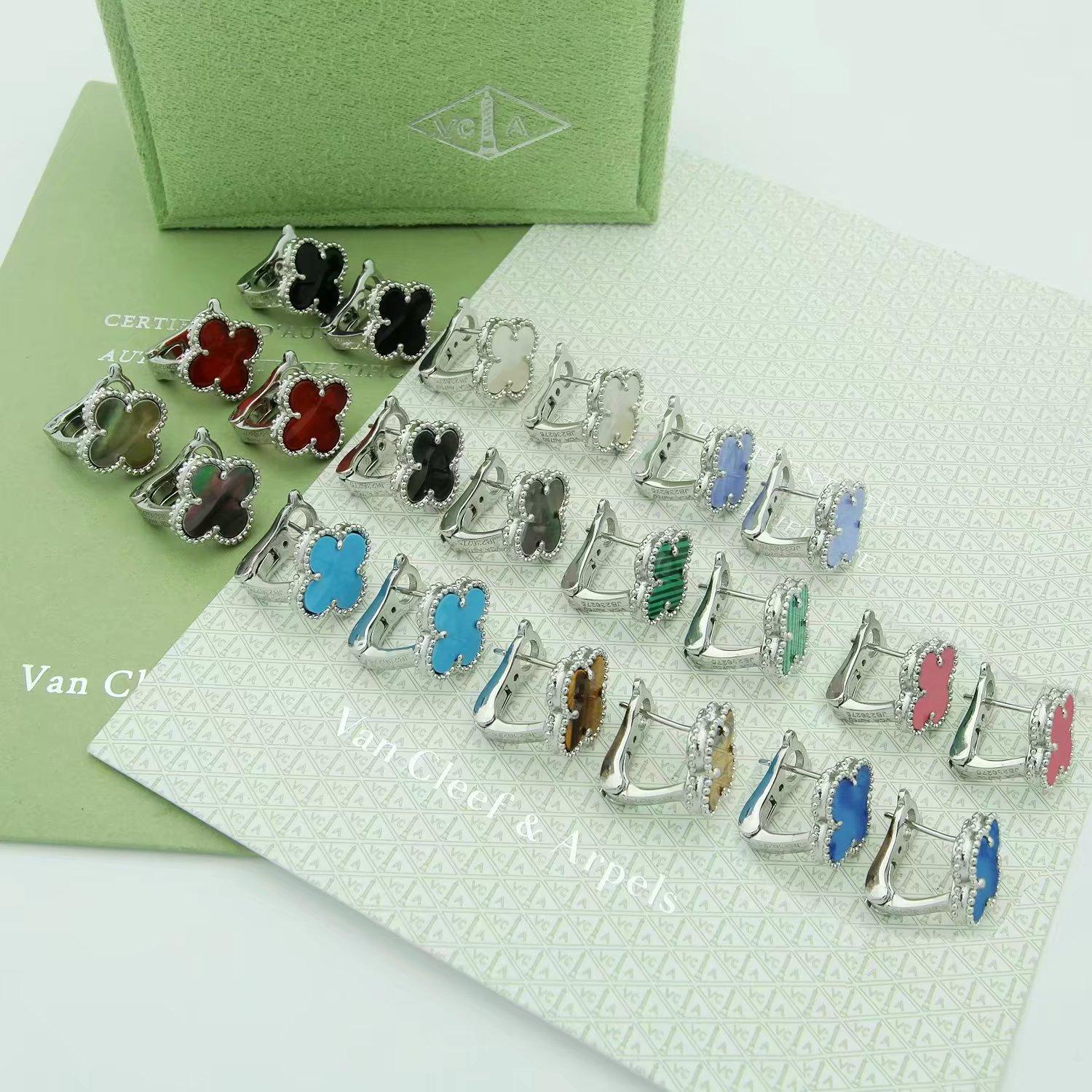 Van Cleef & Arpels Earrings - 