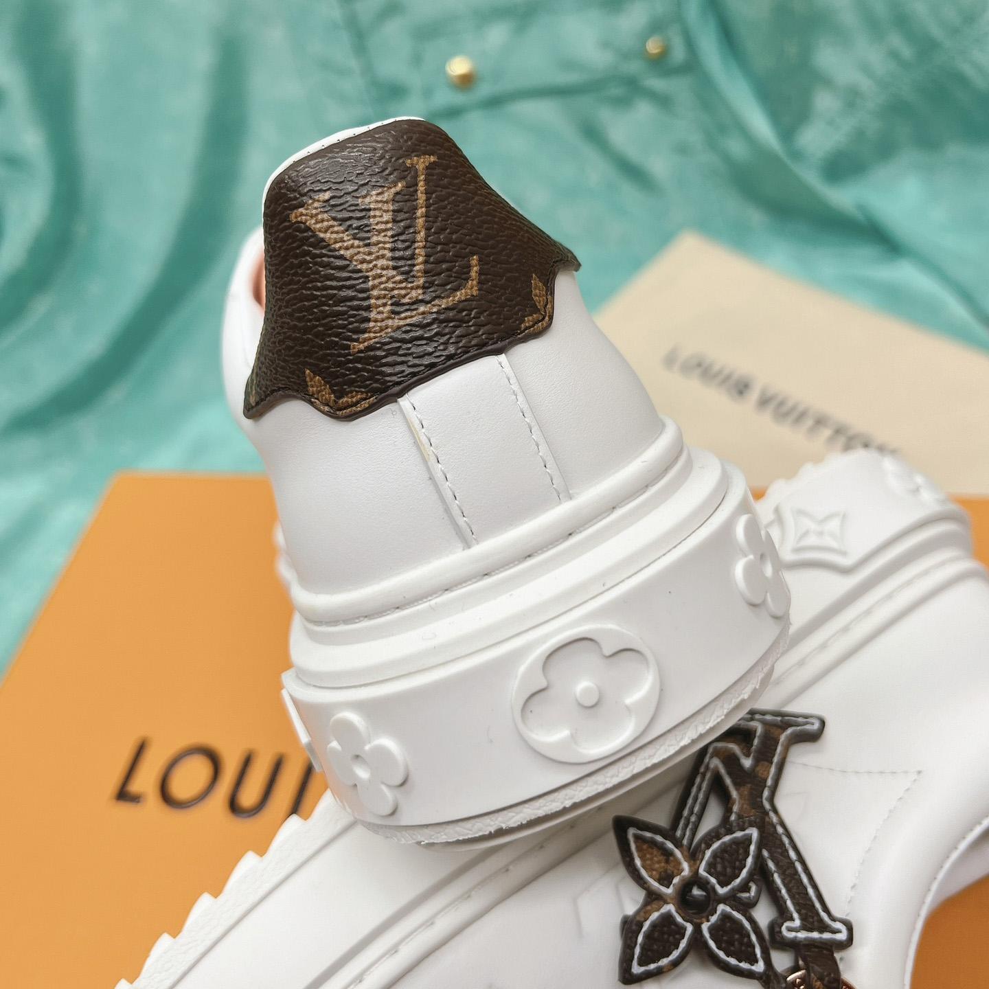 Louis Vuitton Time Out Sneaker (upon uk size)  1ABB4F - 