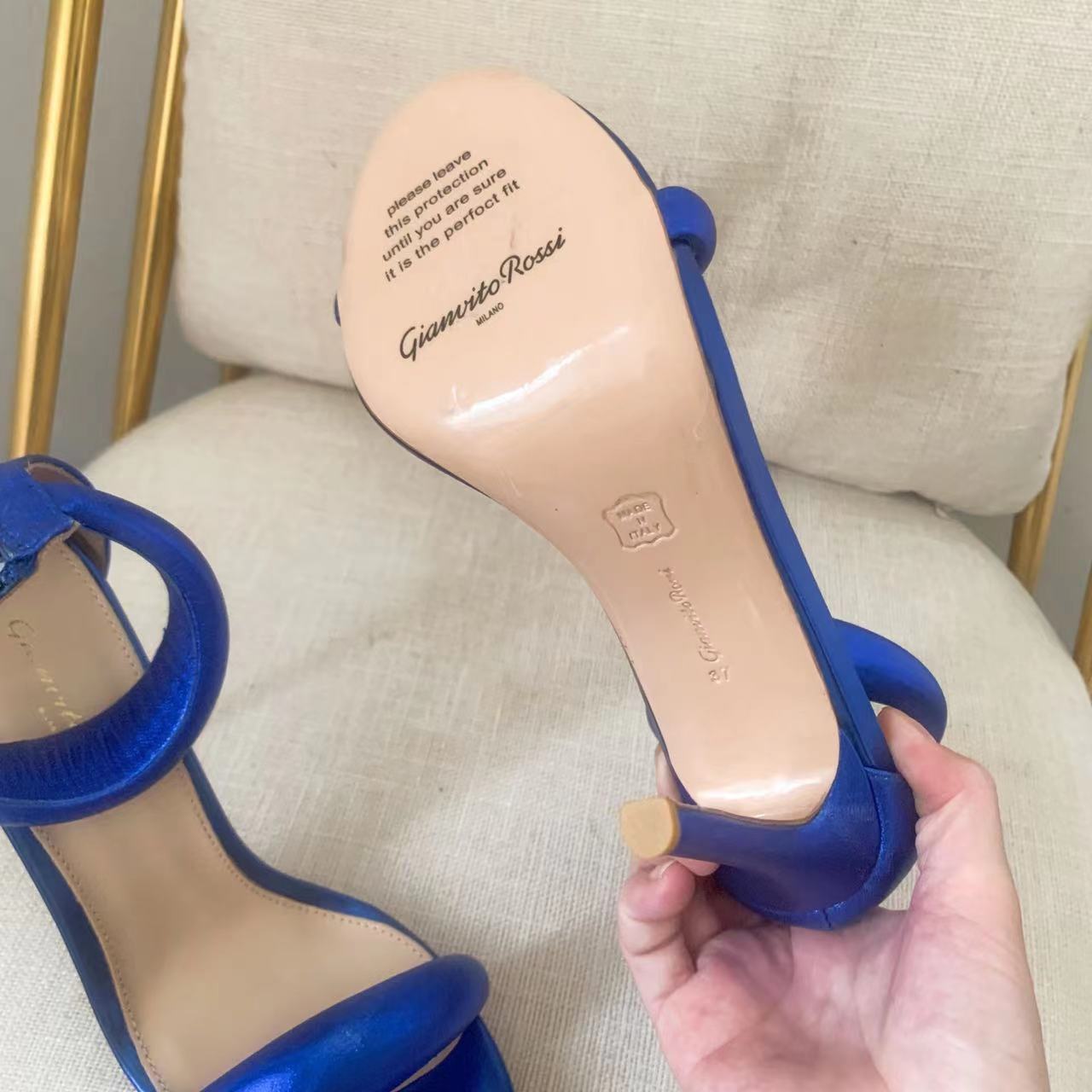 Gianvito Rossi Leather Bijoux Sandals - DesignerGu