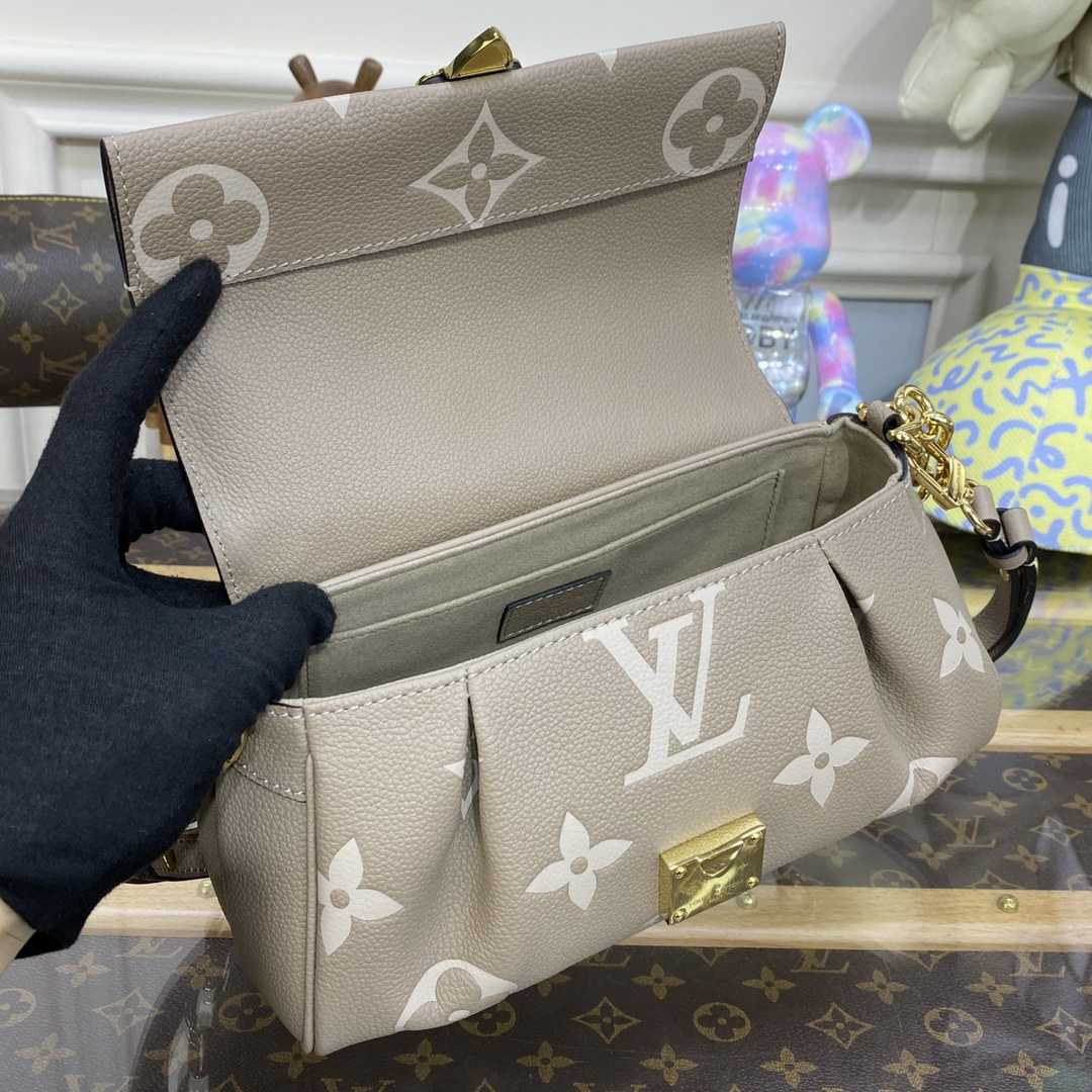 Louis Vuitton Favorite(24 x 14 x 9cm)    M45836 - 