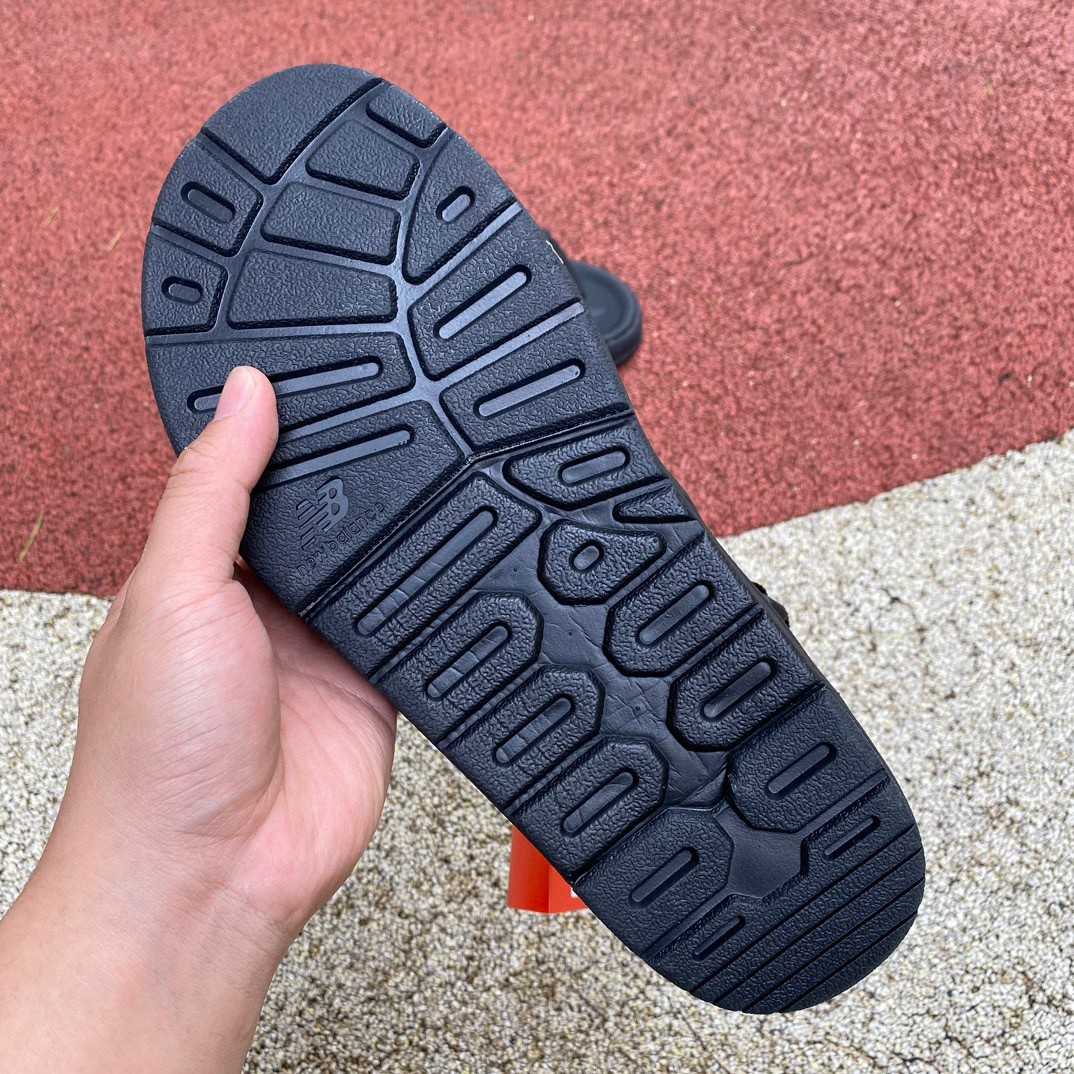 New Balance Caravan Ulti Sandals  - 