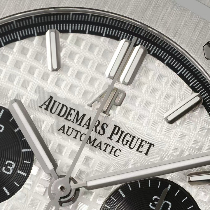 Audemars Piguet Royal Oak Chronograph - 