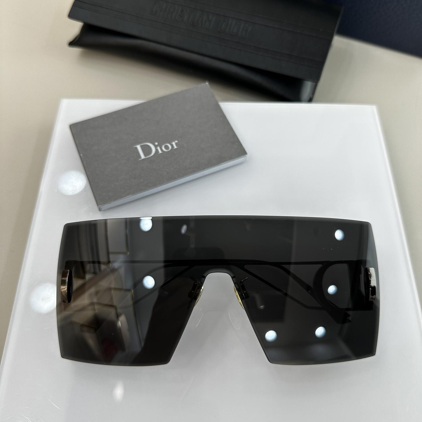 Dior 30Montaigne M1U Sunglasses - 