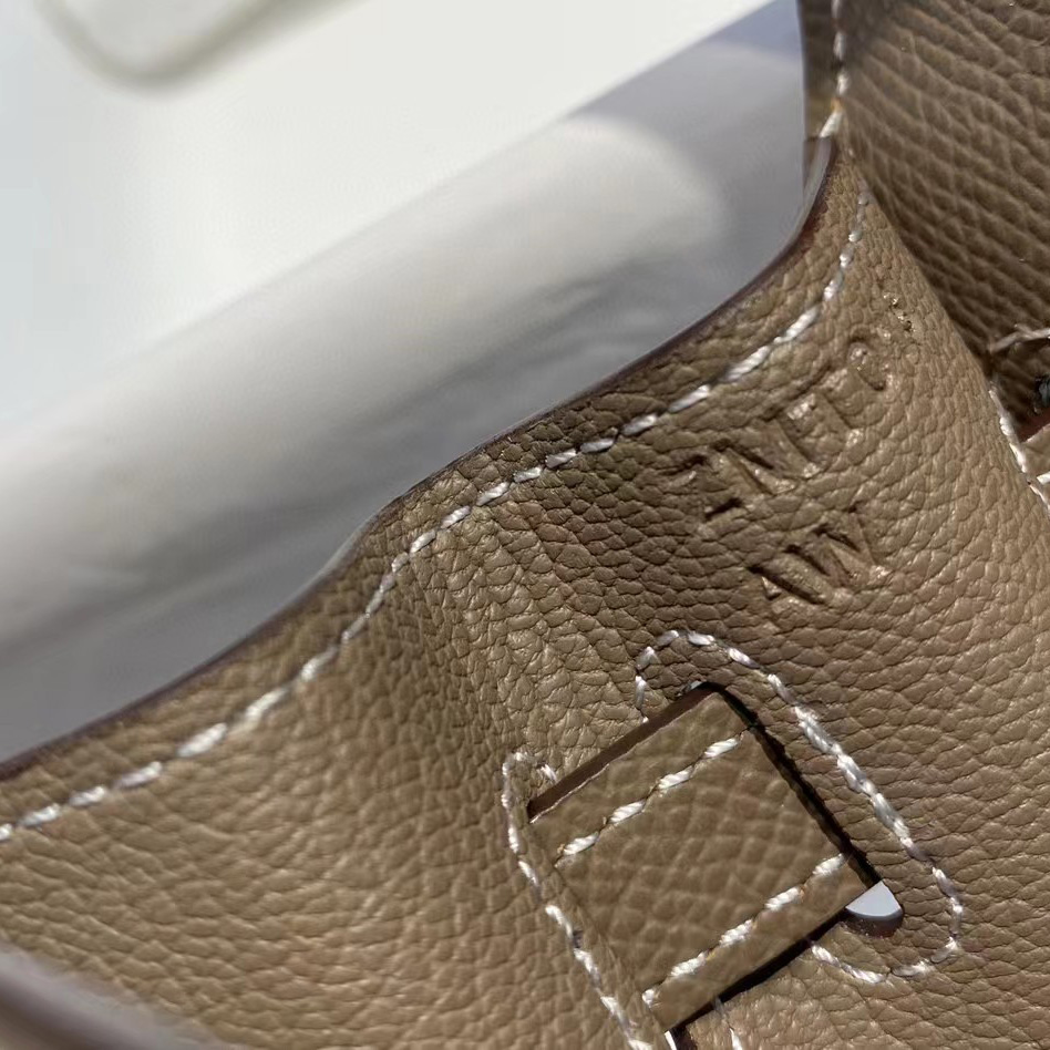 Hermes Kelly 25 Handbag (25-17-7cm) - 