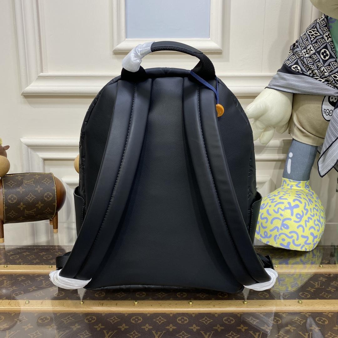 Louis Vuitton Discovery Backpack (29*38*20cm)    M46553 - 