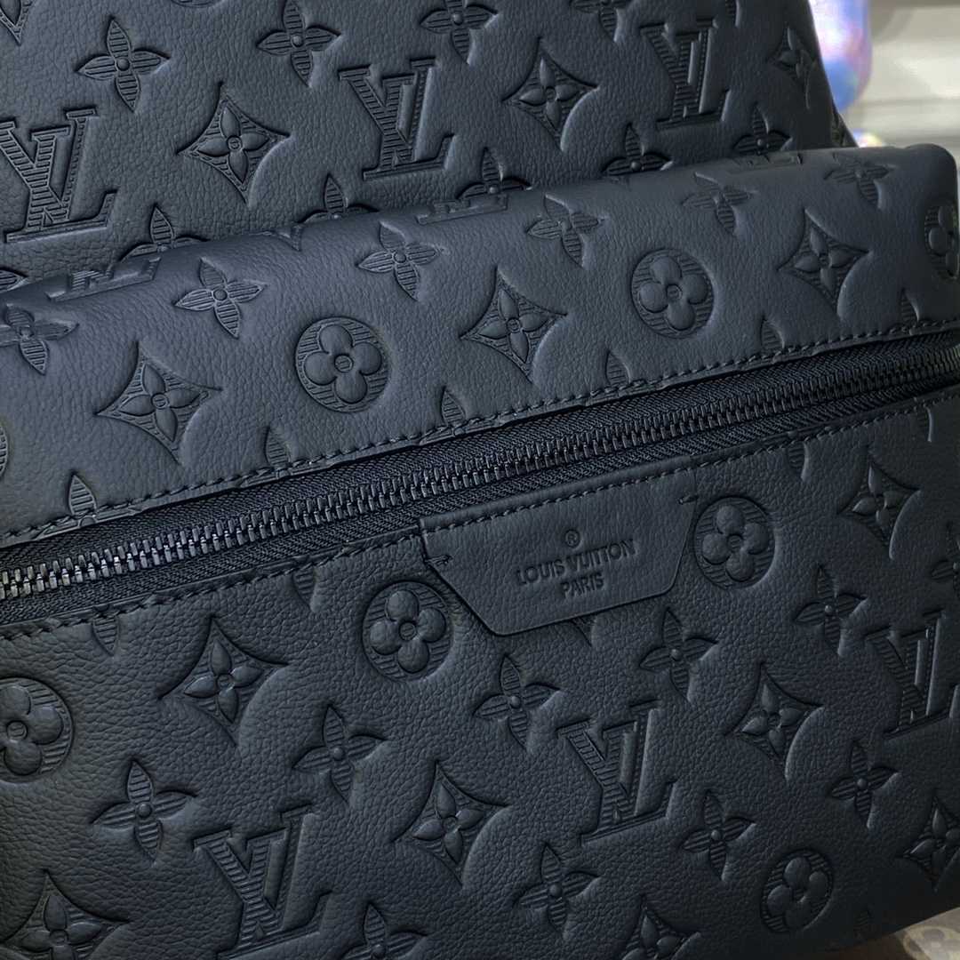 Louis Vuitton Discovery Backpack (29*38*20cm)    M46553 - 