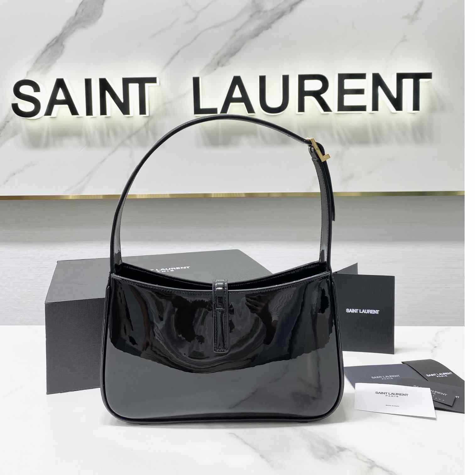 Saint Laurent Le 5 À 7 In Patent Leather - 