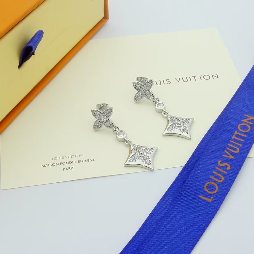 Louis Vuitton Color Blossom Long Earrings, White Gold And Diamonds   Q96501 - 