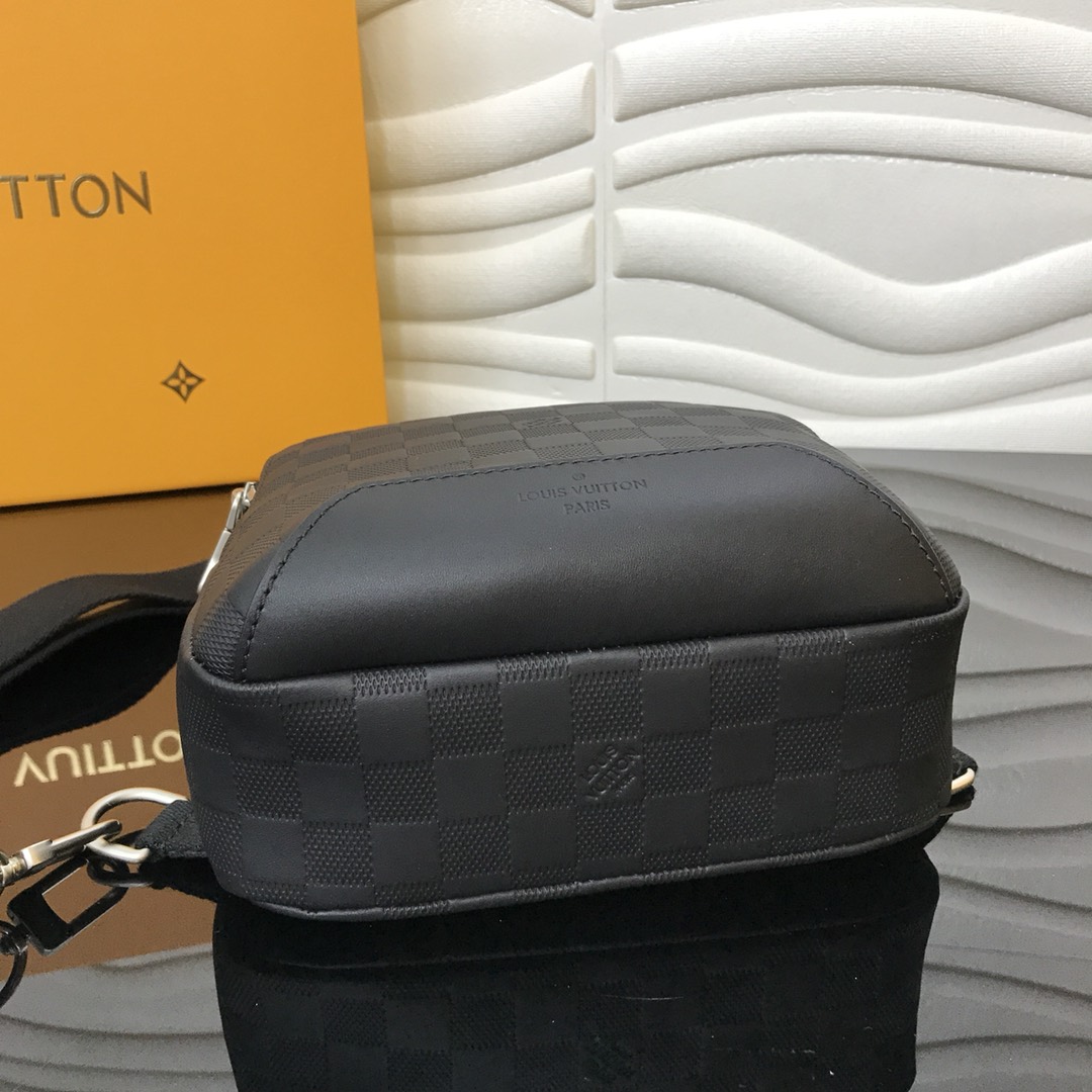 Louis Vuitton Sling Bag(20 x 31 x 10cm)       N41720 - 