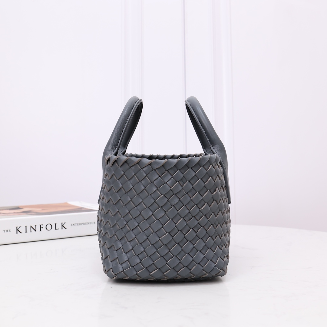 Bottega Veneta Mini Cabat - DesignerGu