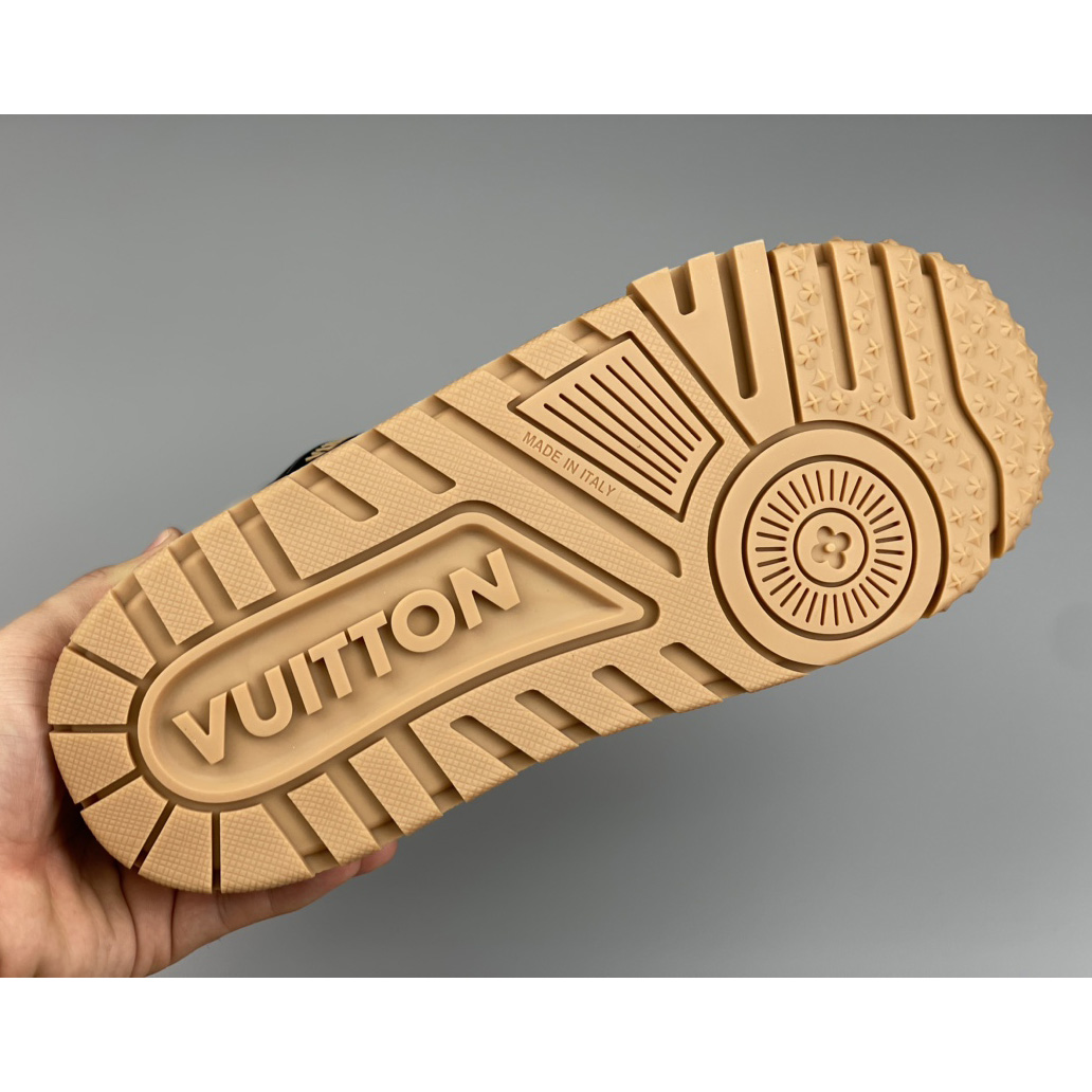 Louis Vuitton LV Trainer Maxi Sneaker  (upon uk size)      1ABM34 - 