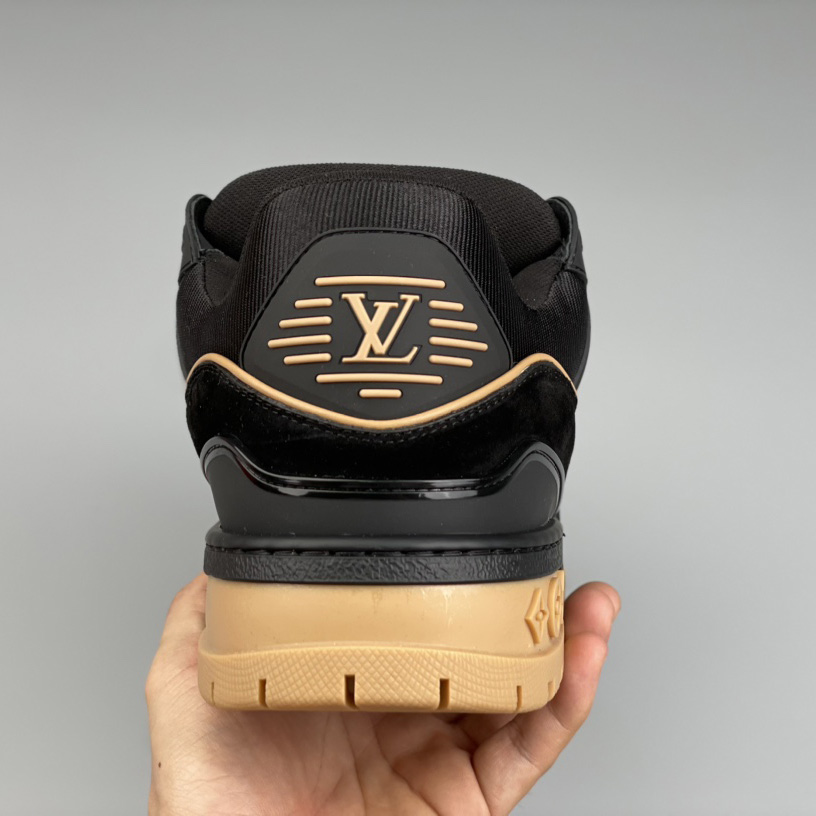 Louis Vuitton LV Trainer Maxi Sneaker  (upon uk size)      1ABM34 - 