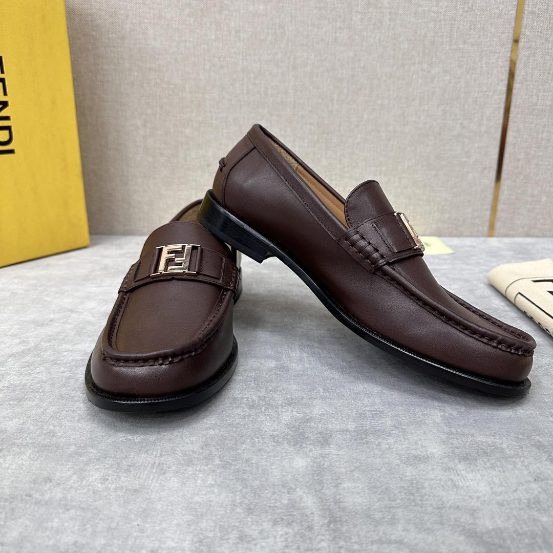Fendi Men's Brown Loafer - 
