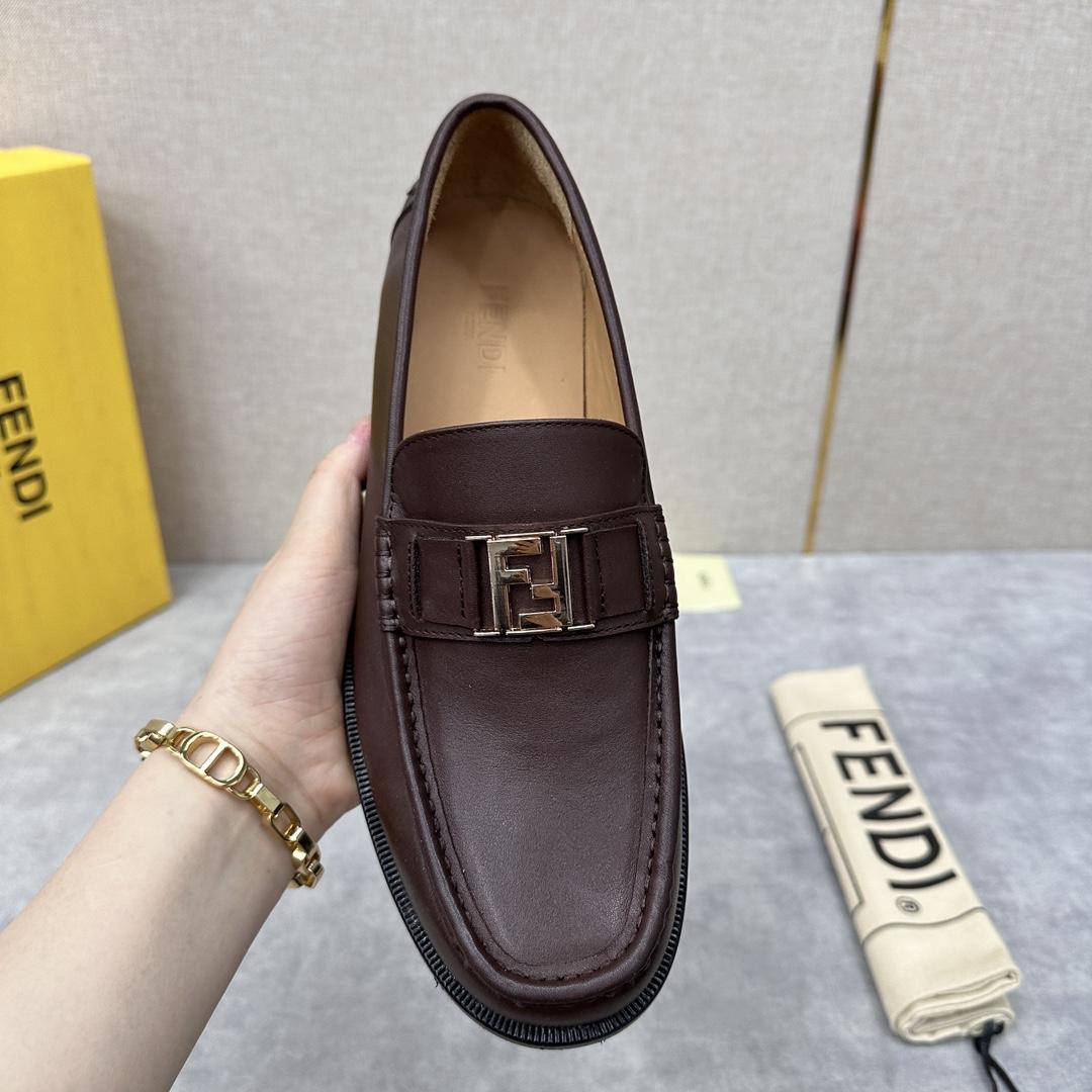 Fendi Men's Brown Loafer - 