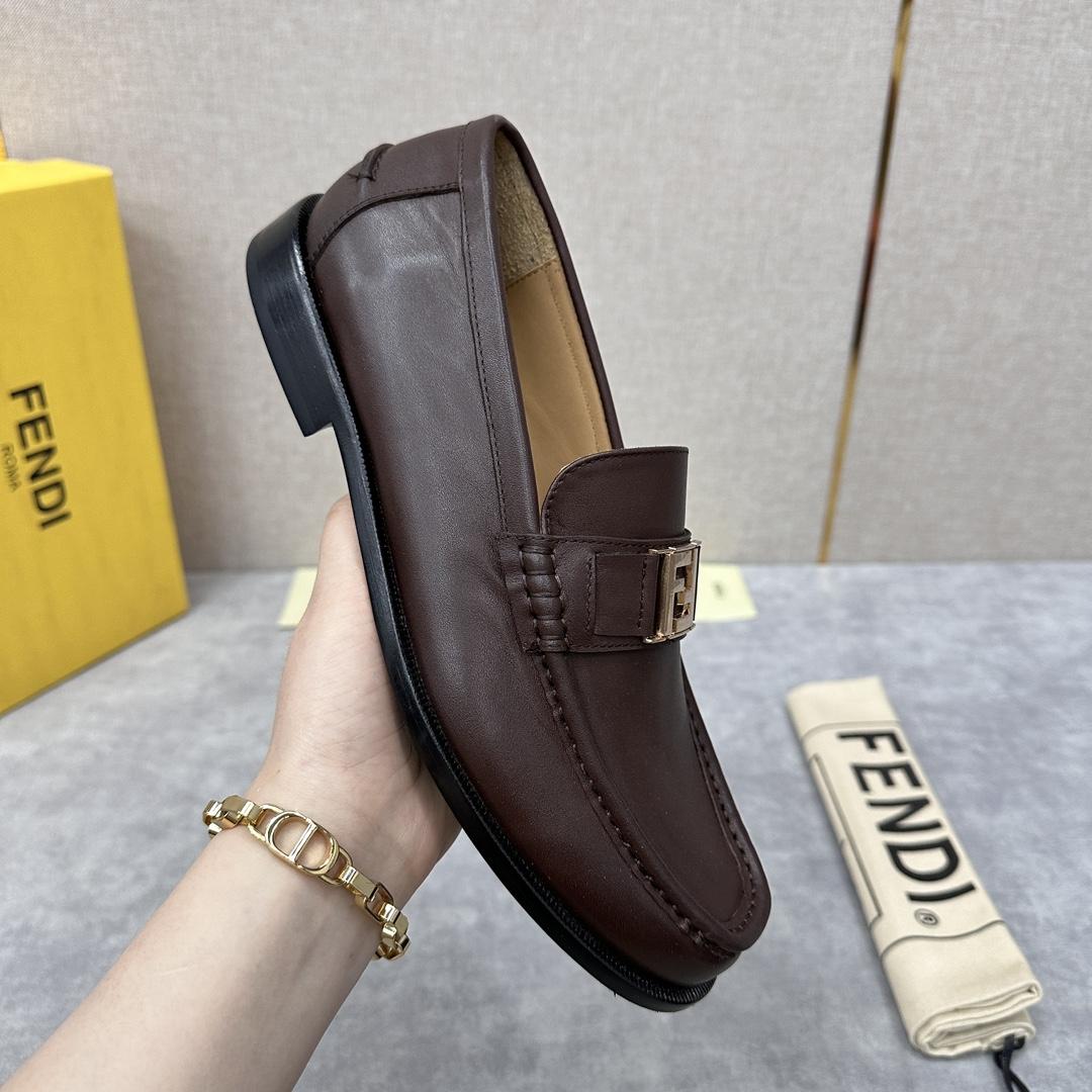 Fendi Men's Brown Loafer - 