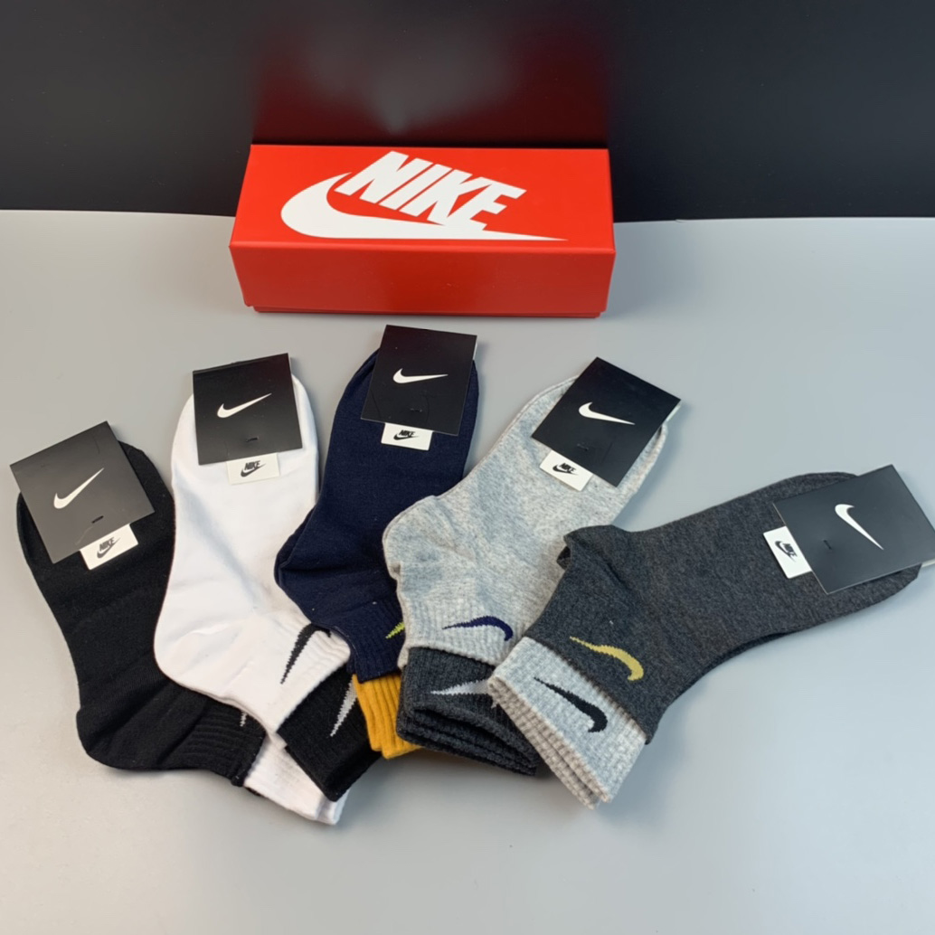 Nike Socks /Box - 