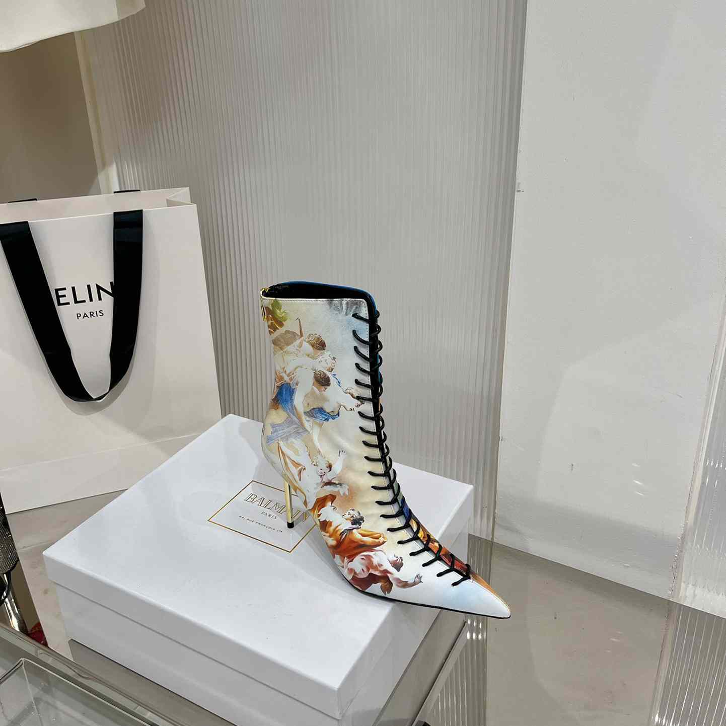 Balmain Uria Ankle Boots In Sky Print Leather - 
