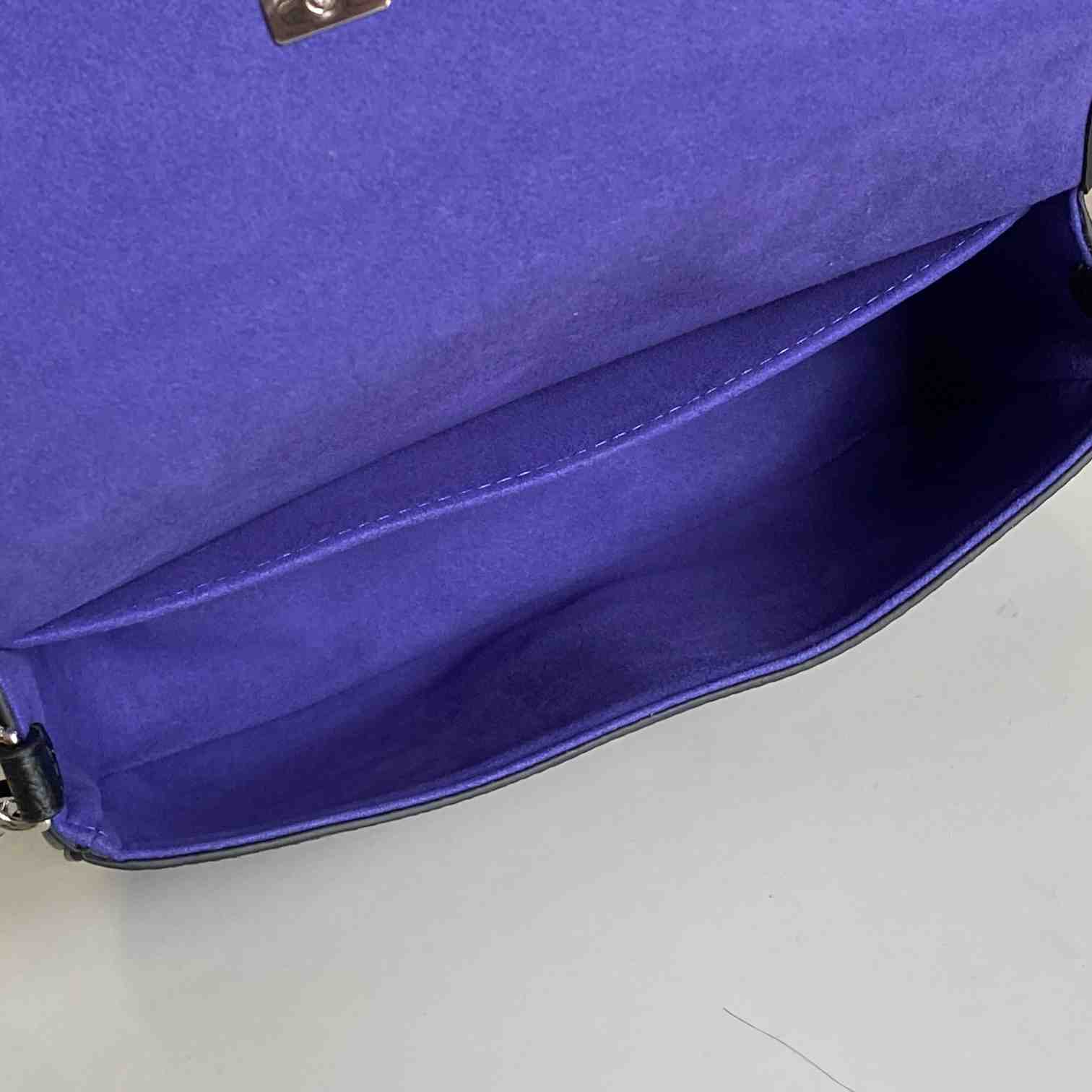 Louis Vuitton Buci    M59386 - 