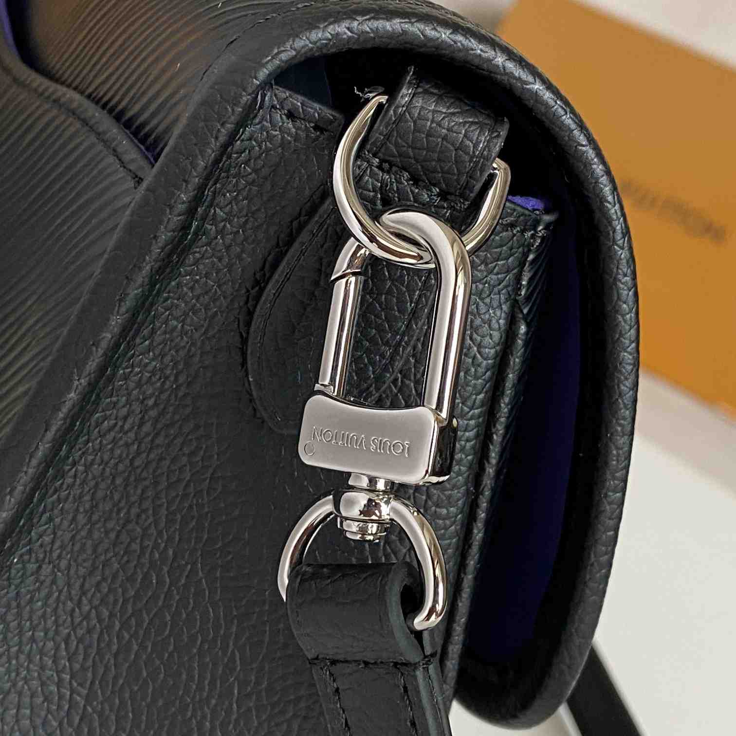 Louis Vuitton Buci    M59386 - 