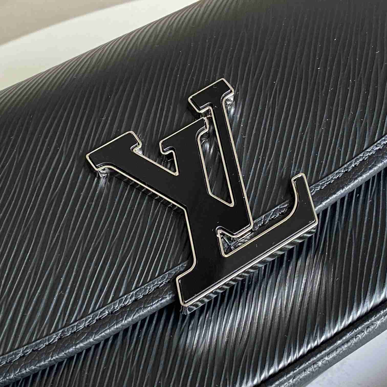 Louis Vuitton Buci    M59386 - 