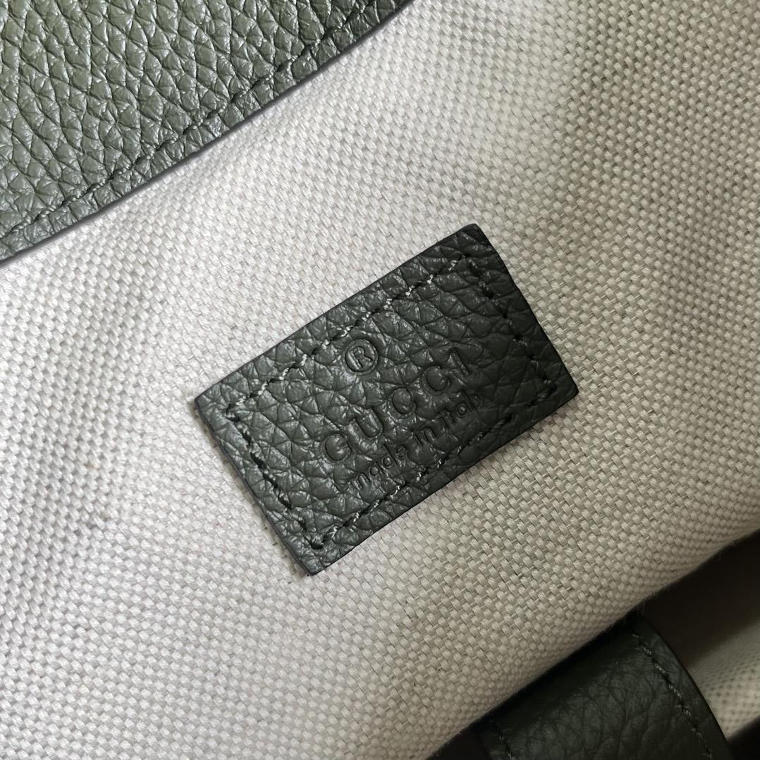 Gucci Jumbo GG Backpack(34-41-12cm) - 