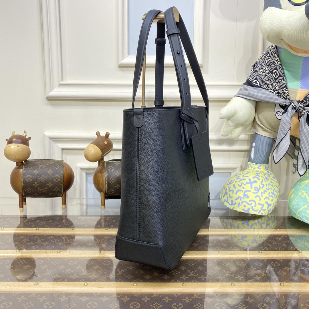 Louis Vuitton Fastline Tote LV Aerogram (38-32.5-13cm)   M22481 - 
