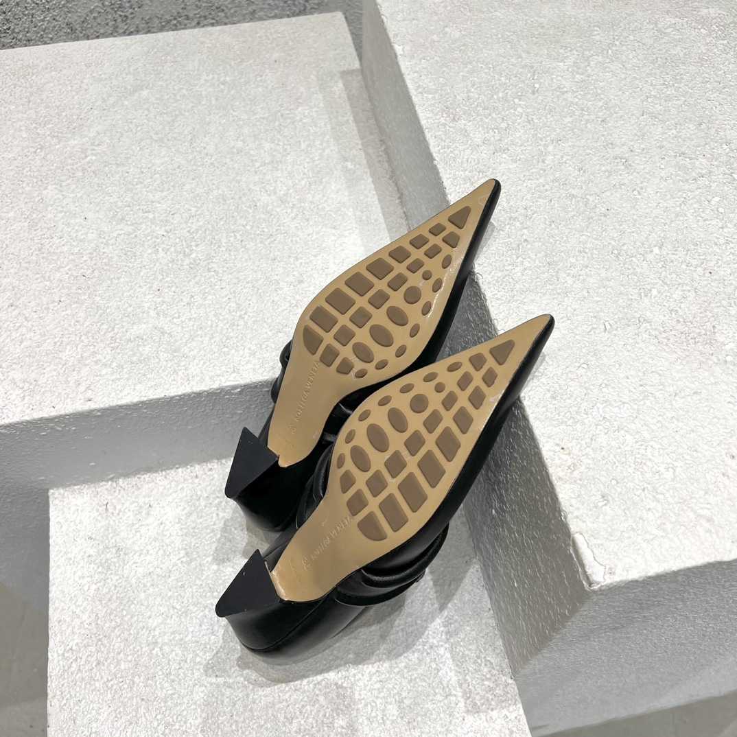 Bottega Veneta Spada Pump - 