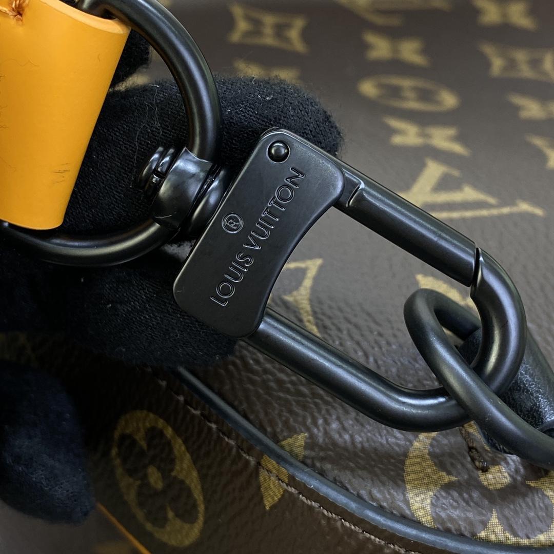 Louis Vuitton Avenue Slingbag NM Monogram  (20-31-7cm)  M46718 - 