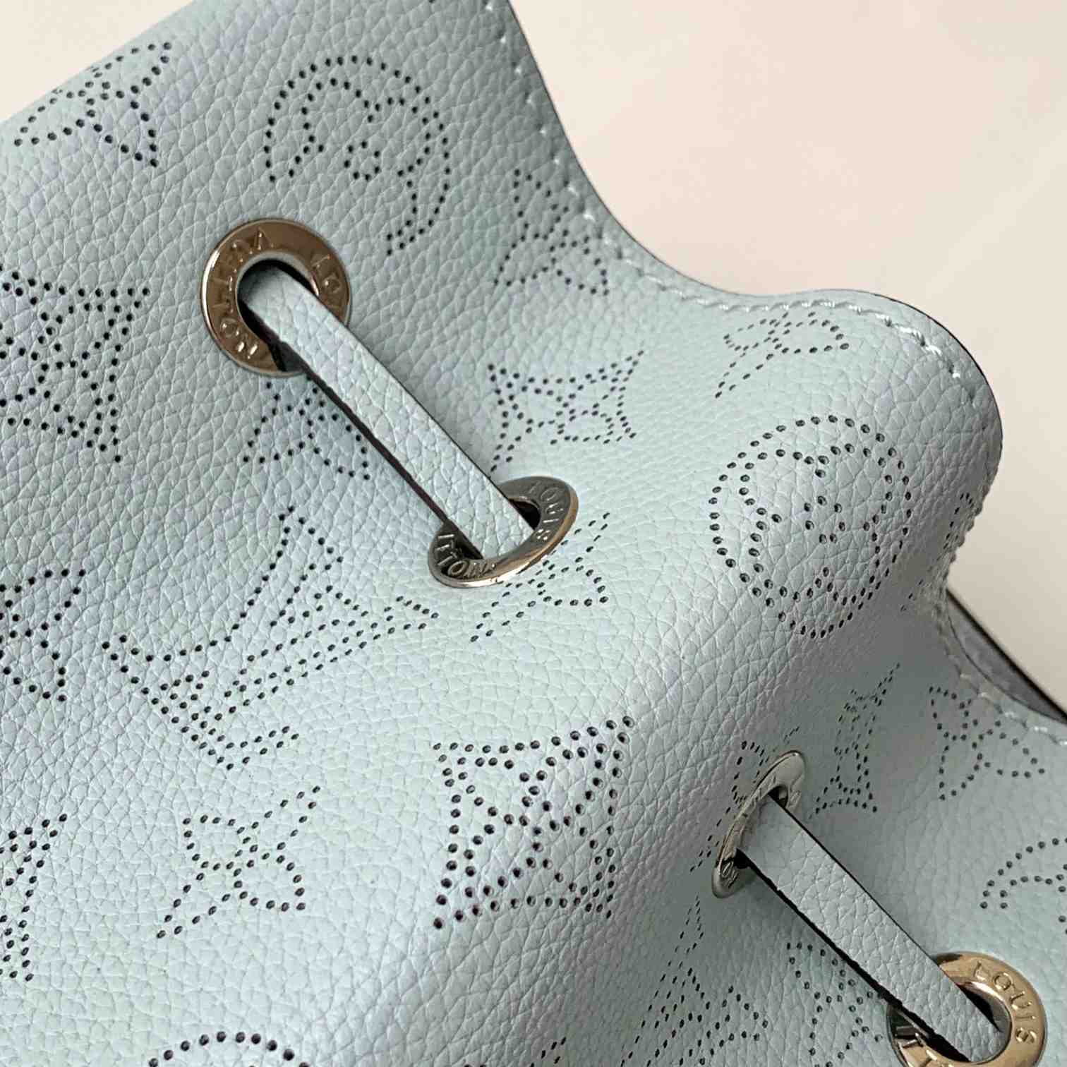 Louis Vuitton Bella Blue Denim Mahina  (19 x 22 x 14cm)    M22198 - 