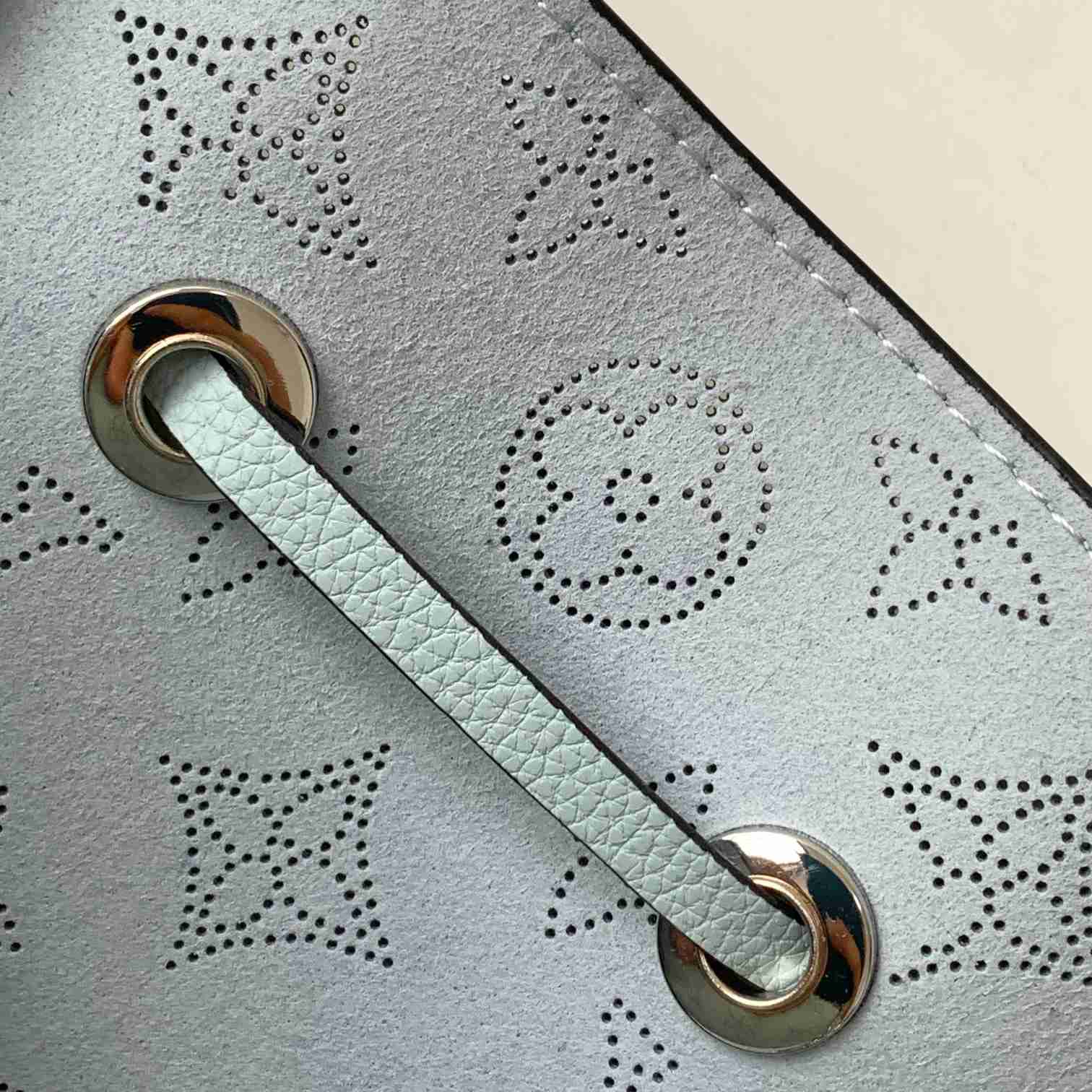 Louis Vuitton Bella Blue Denim Mahina  (19 x 22 x 14cm)    M22198 - 