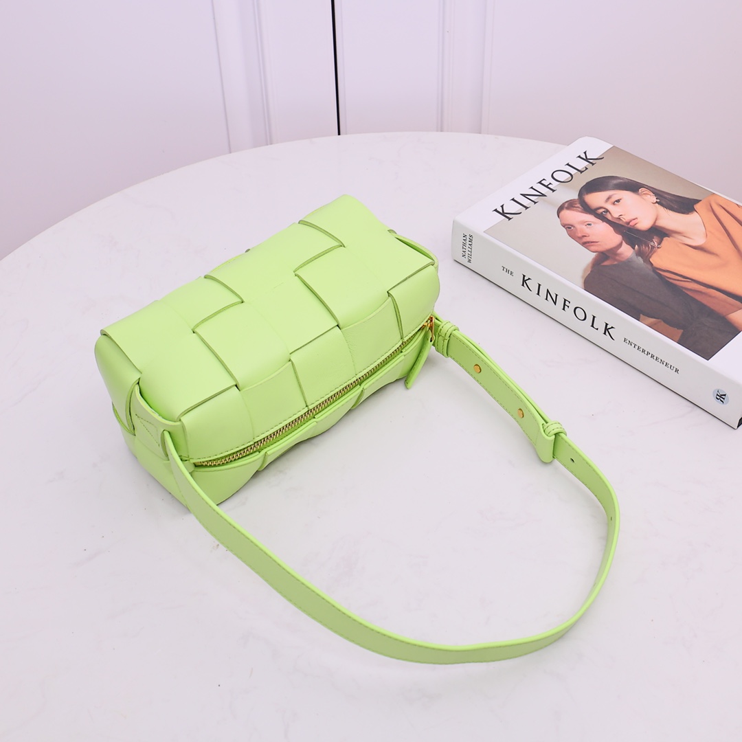Bottega Veneta Small Brick Cassette - 