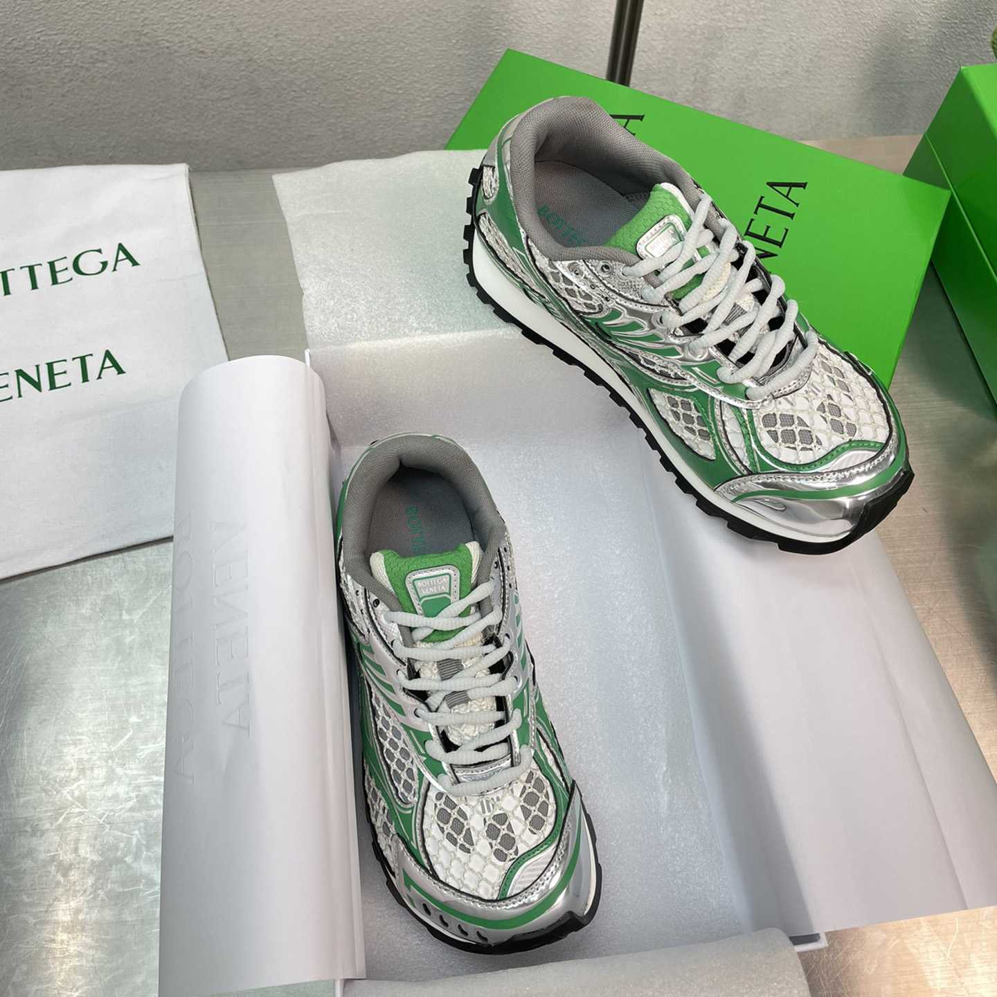 Bottega Veneta Orbit Sneaker - 