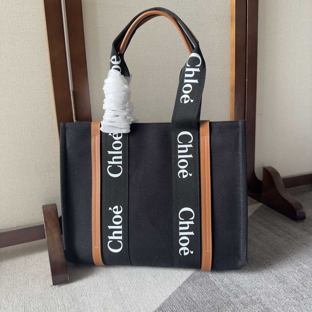 Chloe Medium Woody Tote Bag - DesignerGu