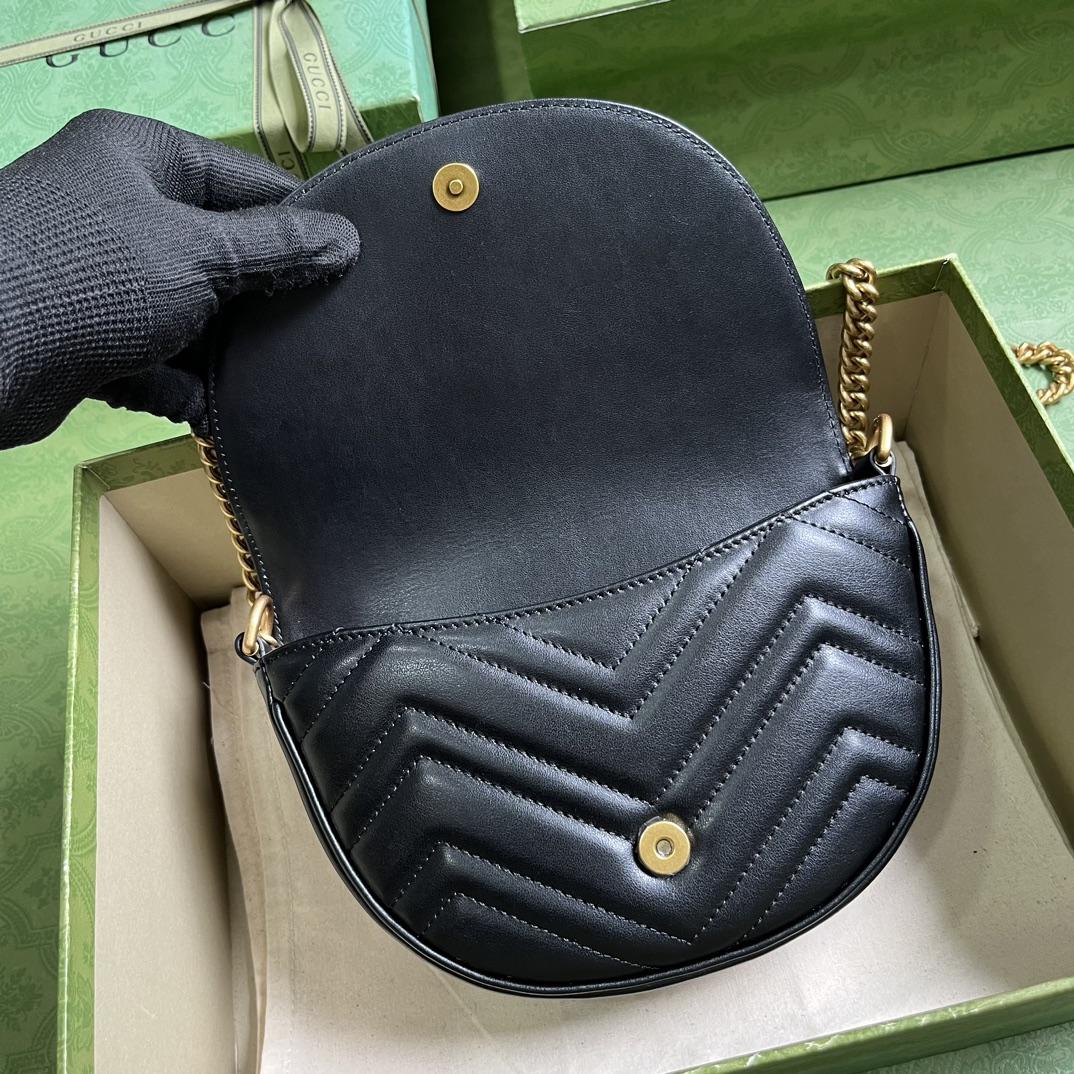 Gucci GG Marmont Matelasse Chain Mini Bag (20x 14.5x 4cm) - 