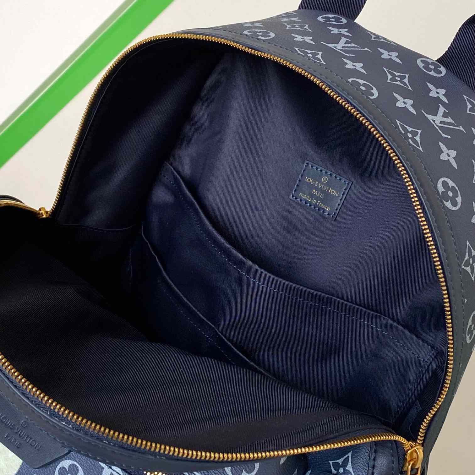 Louis Vuitton Discovery Backpack PM (29-38-20cm)   M46806 - 